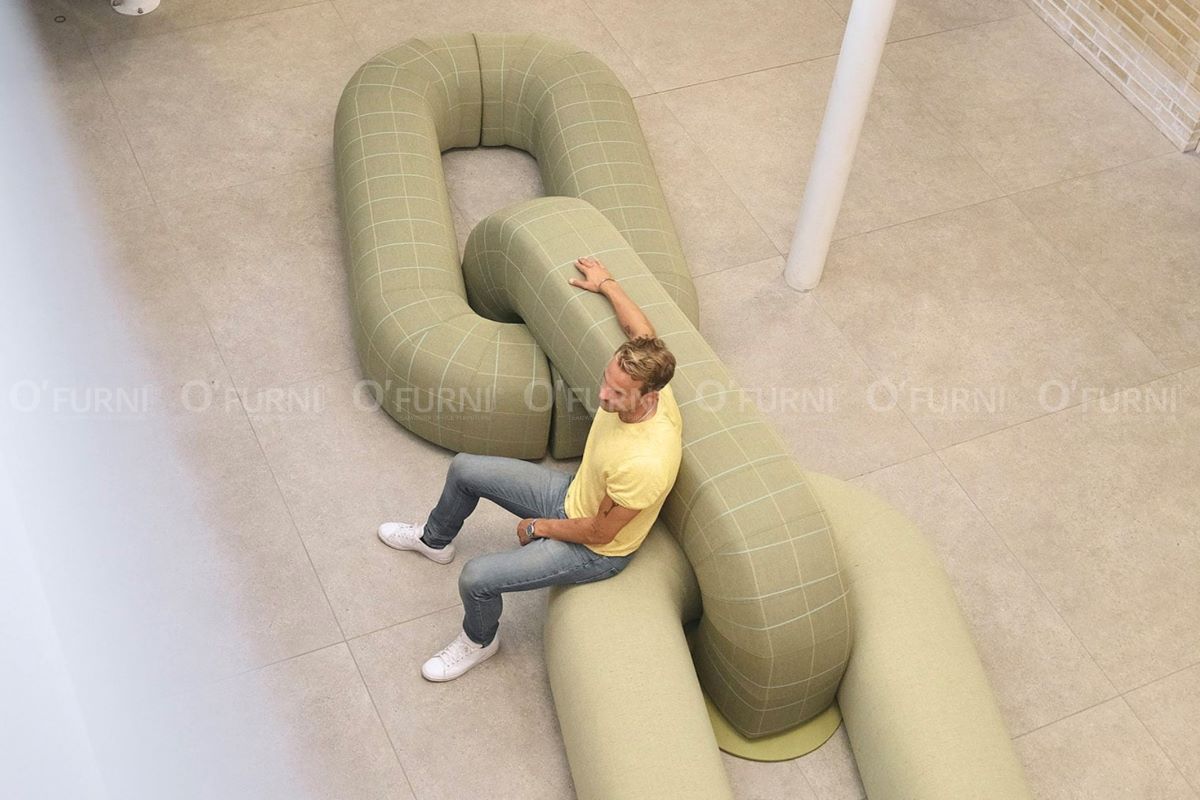 Link modular seating system